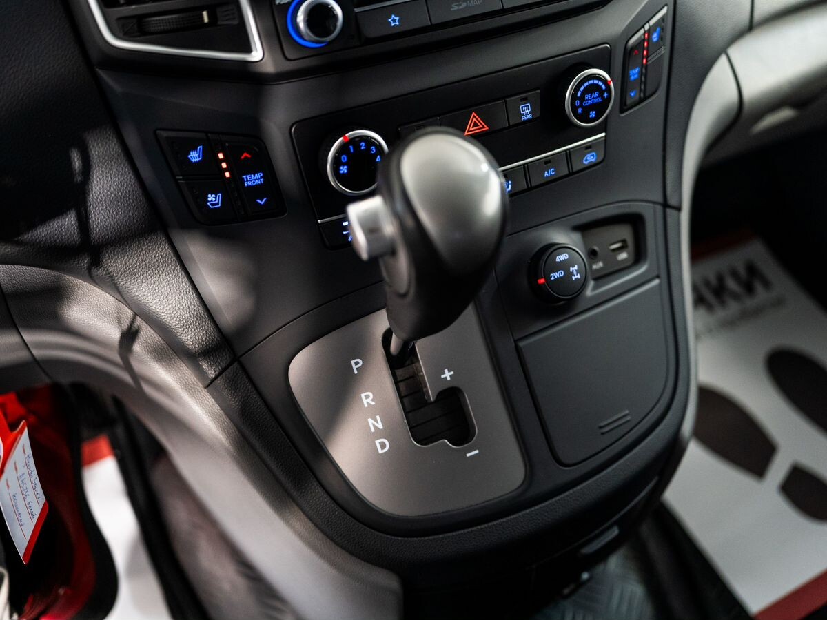 Hyundai Grand Starex 2018 - фото автомобиля