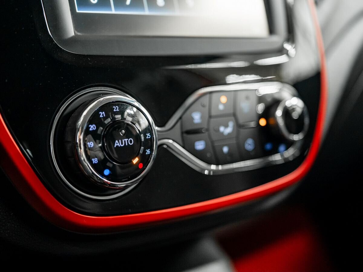 Renault Kaptur 2017 - фото автомобиля