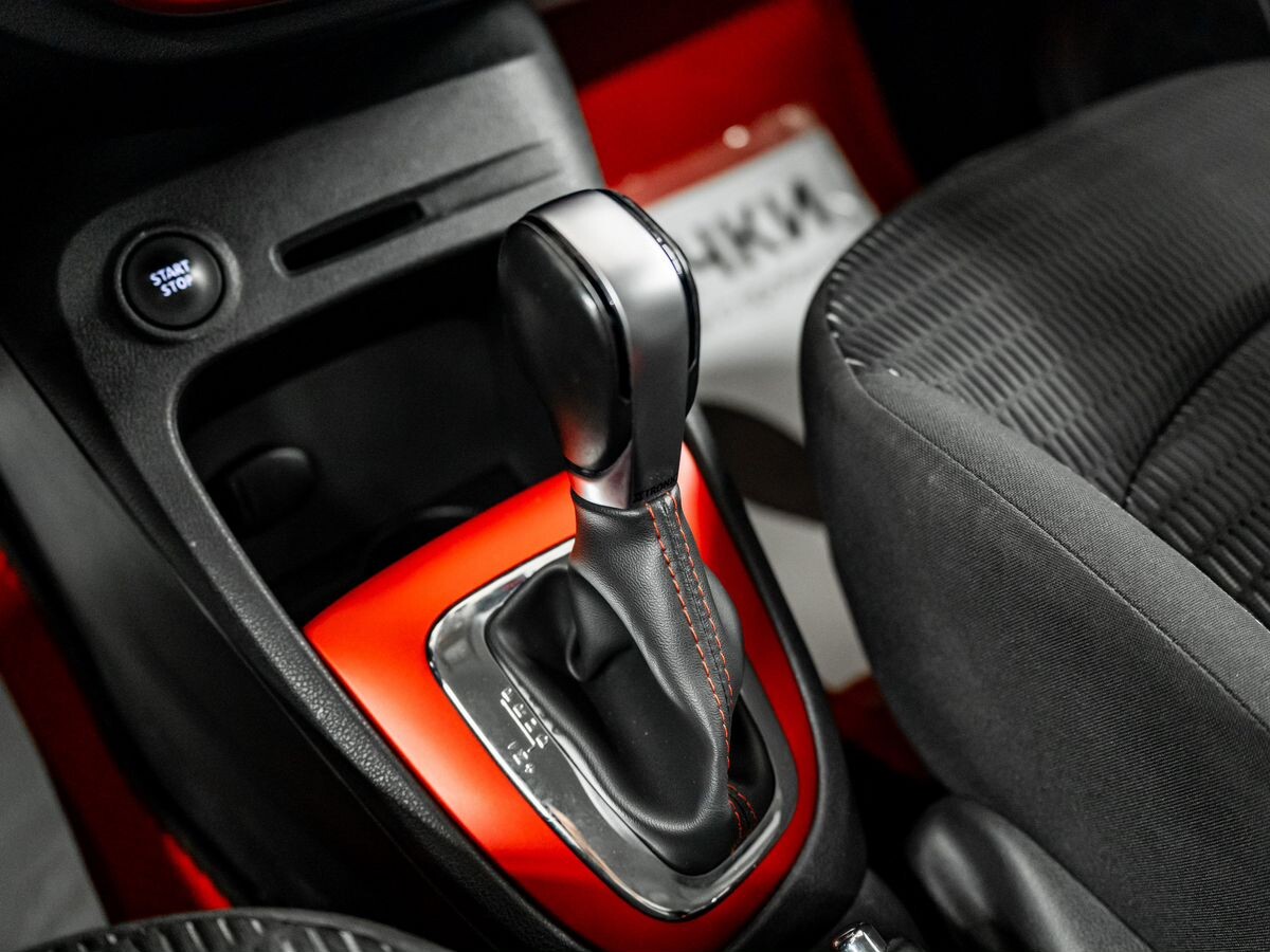 Renault Kaptur 2017 - фото автомобиля