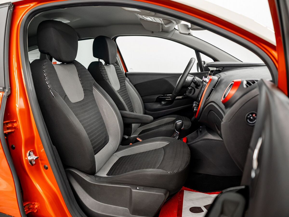 Renault Kaptur 2017 - фото автомобиля