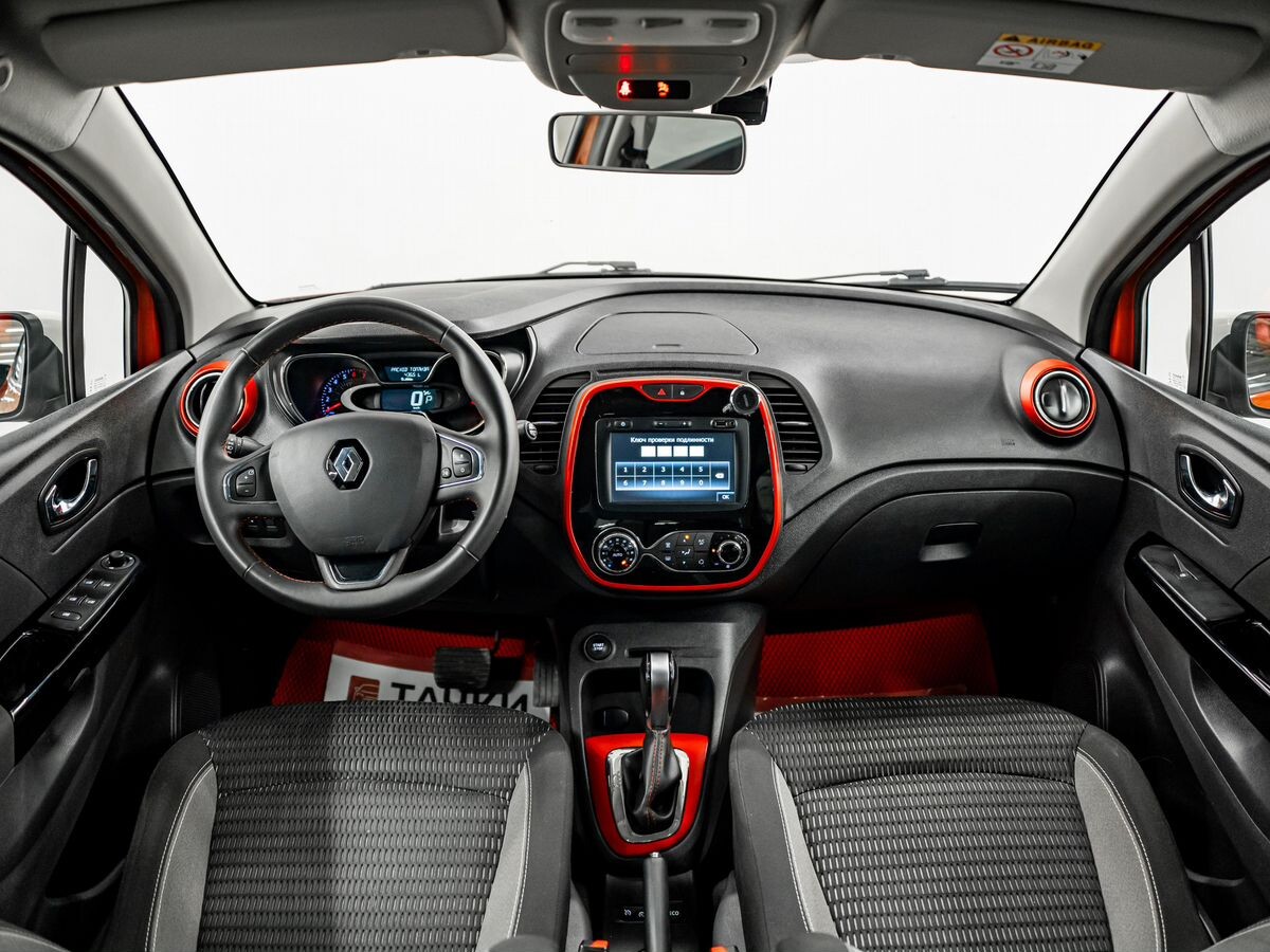 Renault Kaptur 2017 - фото автомобиля