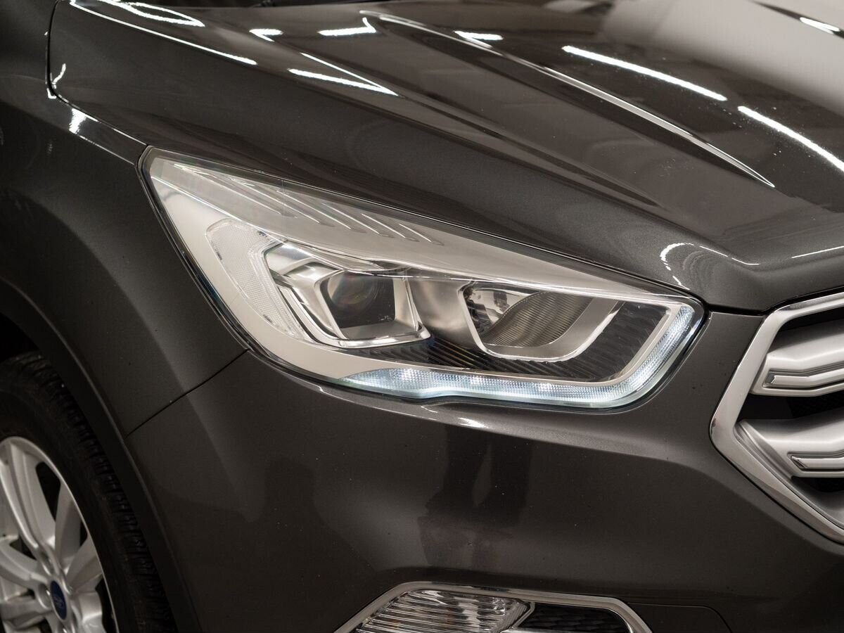 Ford Kuga 2017 - фото автомобиля