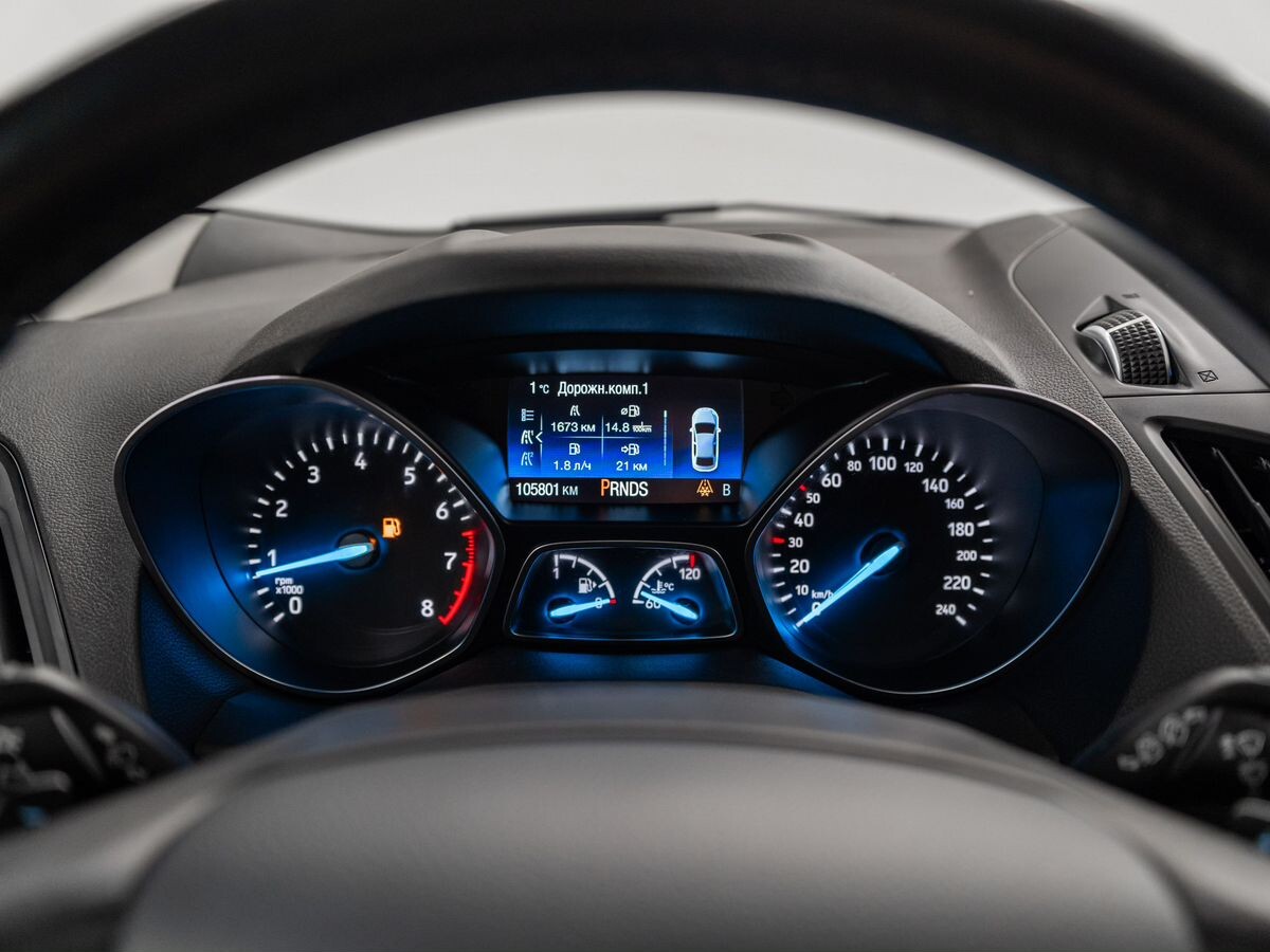 Ford Kuga 2017 - фото автомобиля