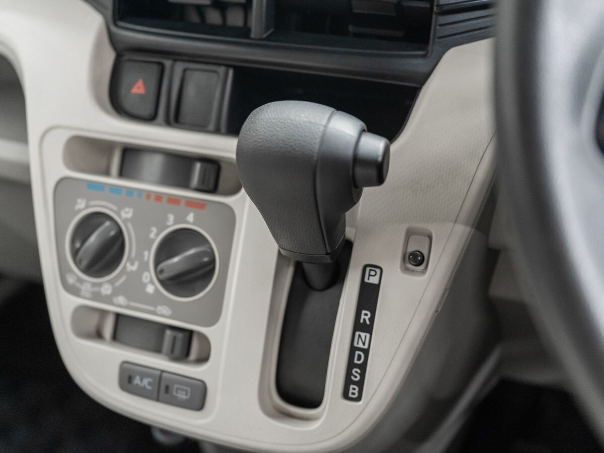 Daihatsu Move 2015 - фото автомобиля