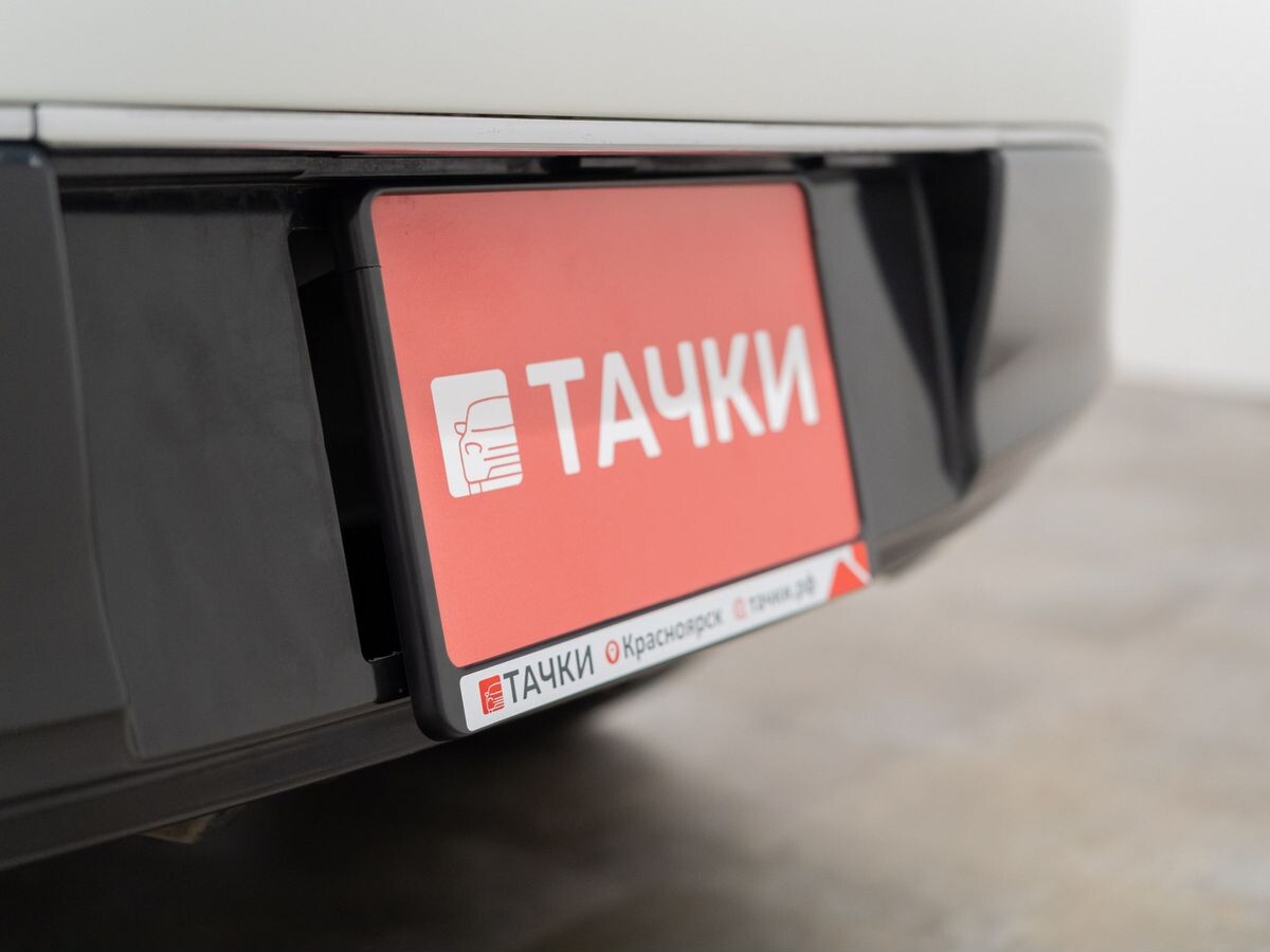 Toyota Auris 2013 - фото автомобиля