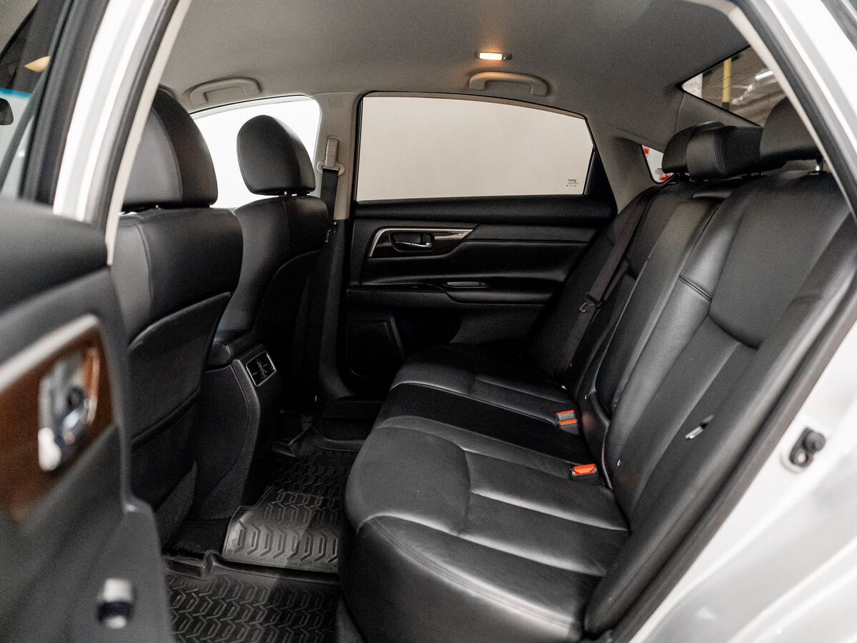 Nissan Teana 2015 - фото автомобиля