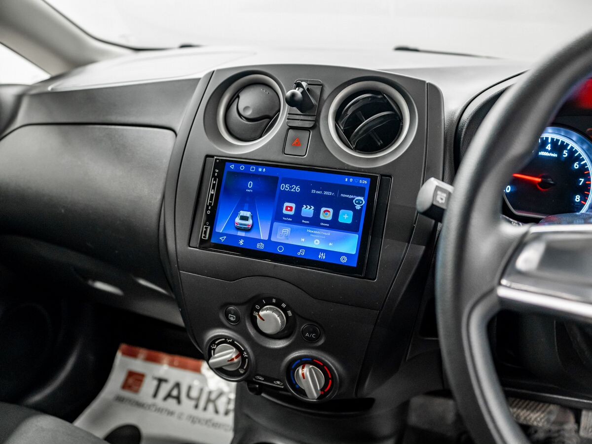 Nissan Note 2018 - фото автомобиля