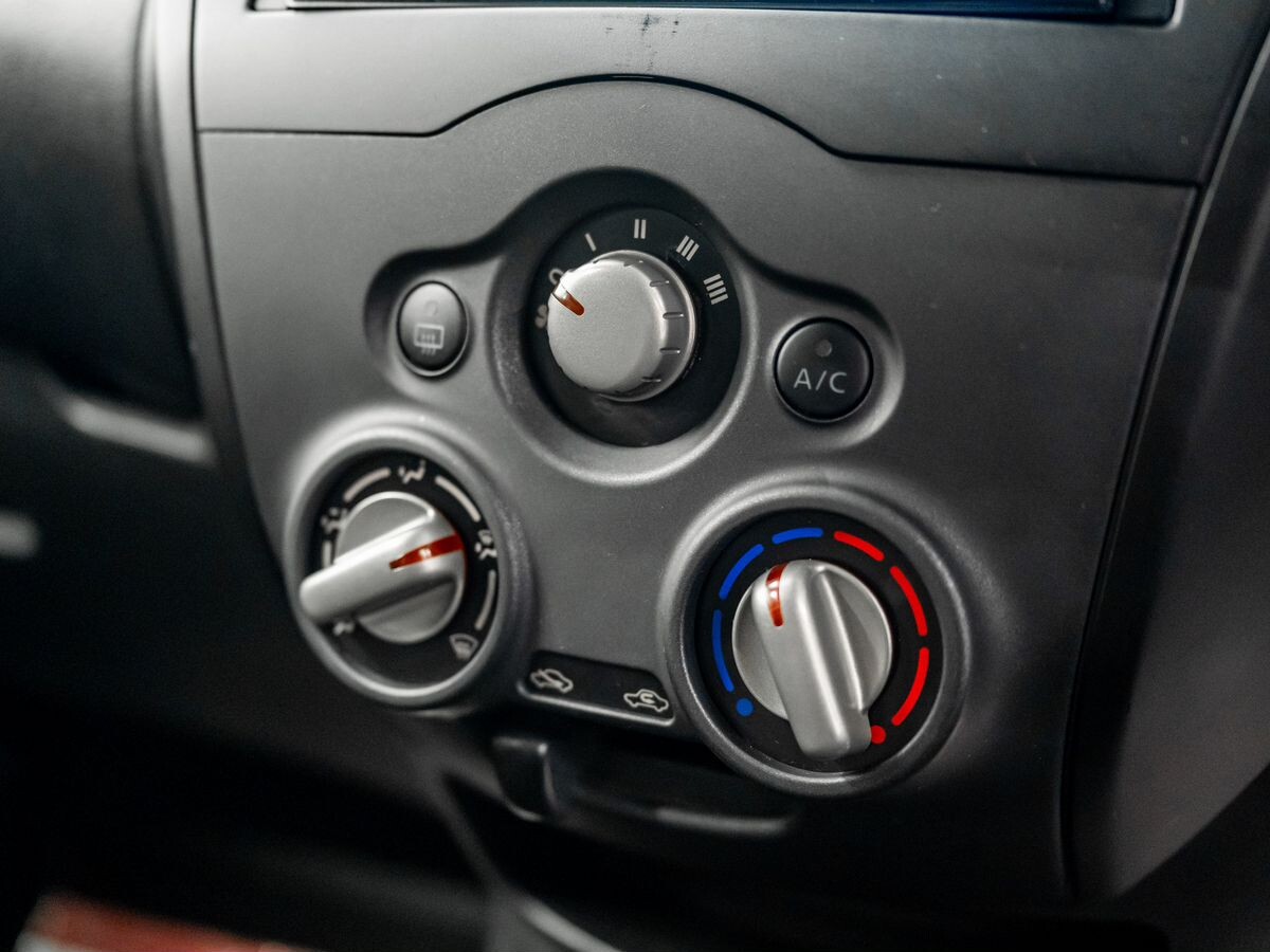 Nissan Note 2018 - фото автомобиля