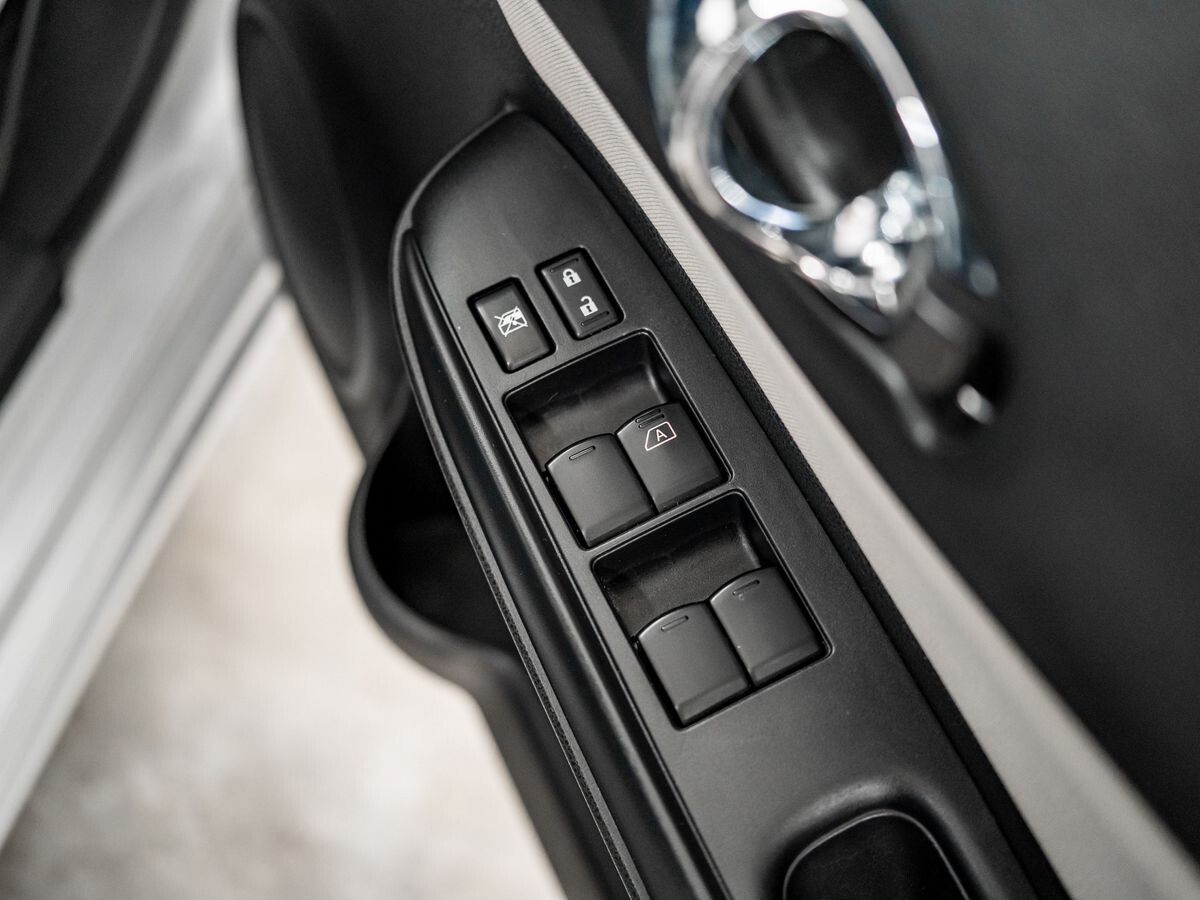 Nissan Note 2018 - фото автомобиля