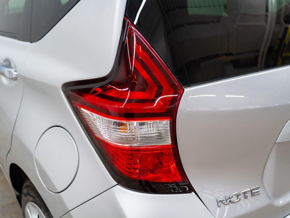 Nissan Note 2018 - фото автомобиля