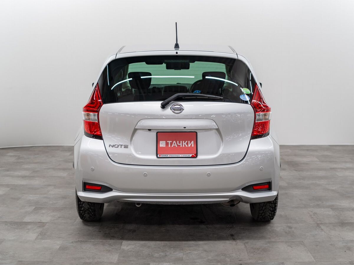 Nissan Note 2018 - фото автомобиля