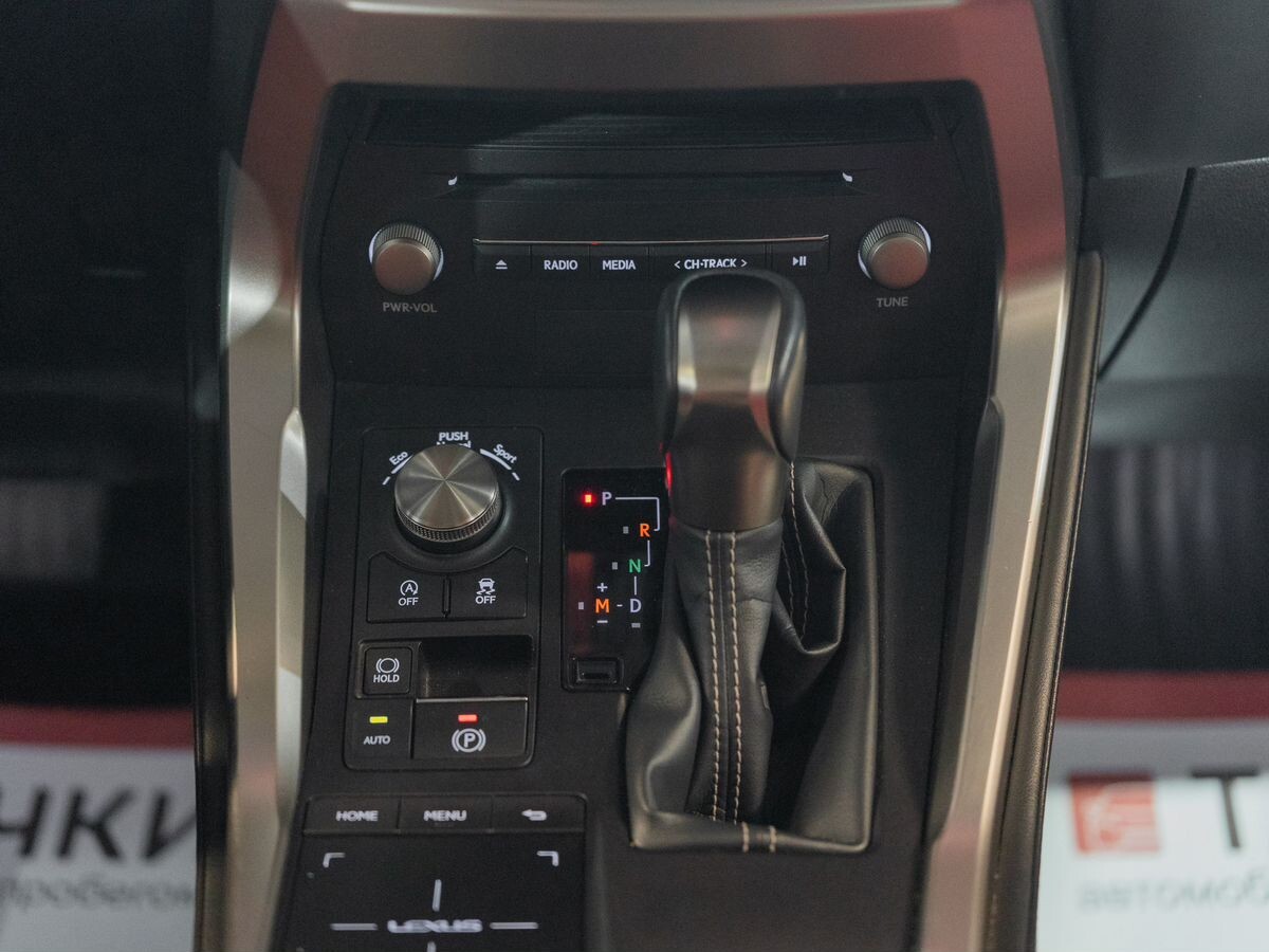 Lexus NX 2018 - фото автомобиля