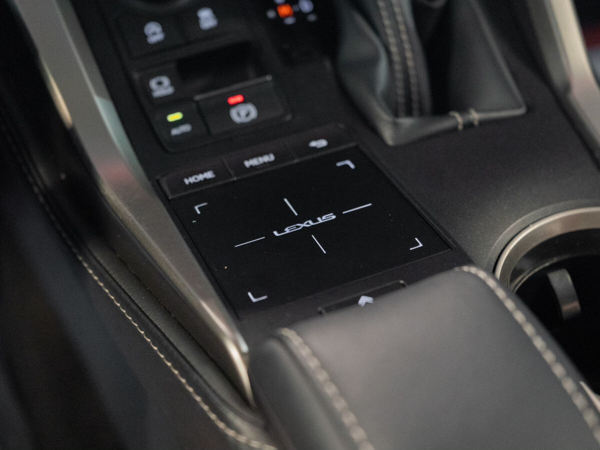 Lexus NX 2018 - фото автомобиля