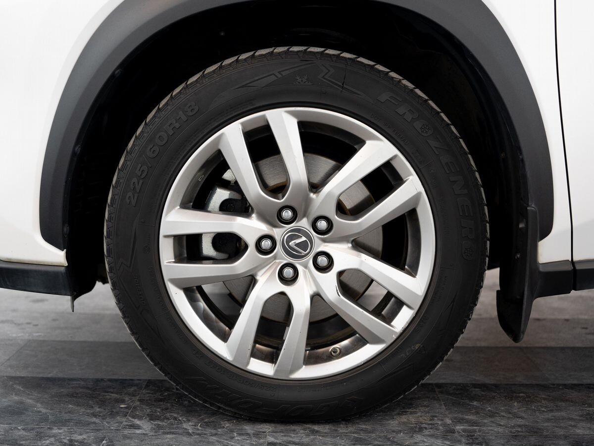 Lexus NX 2018 - фото автомобиля