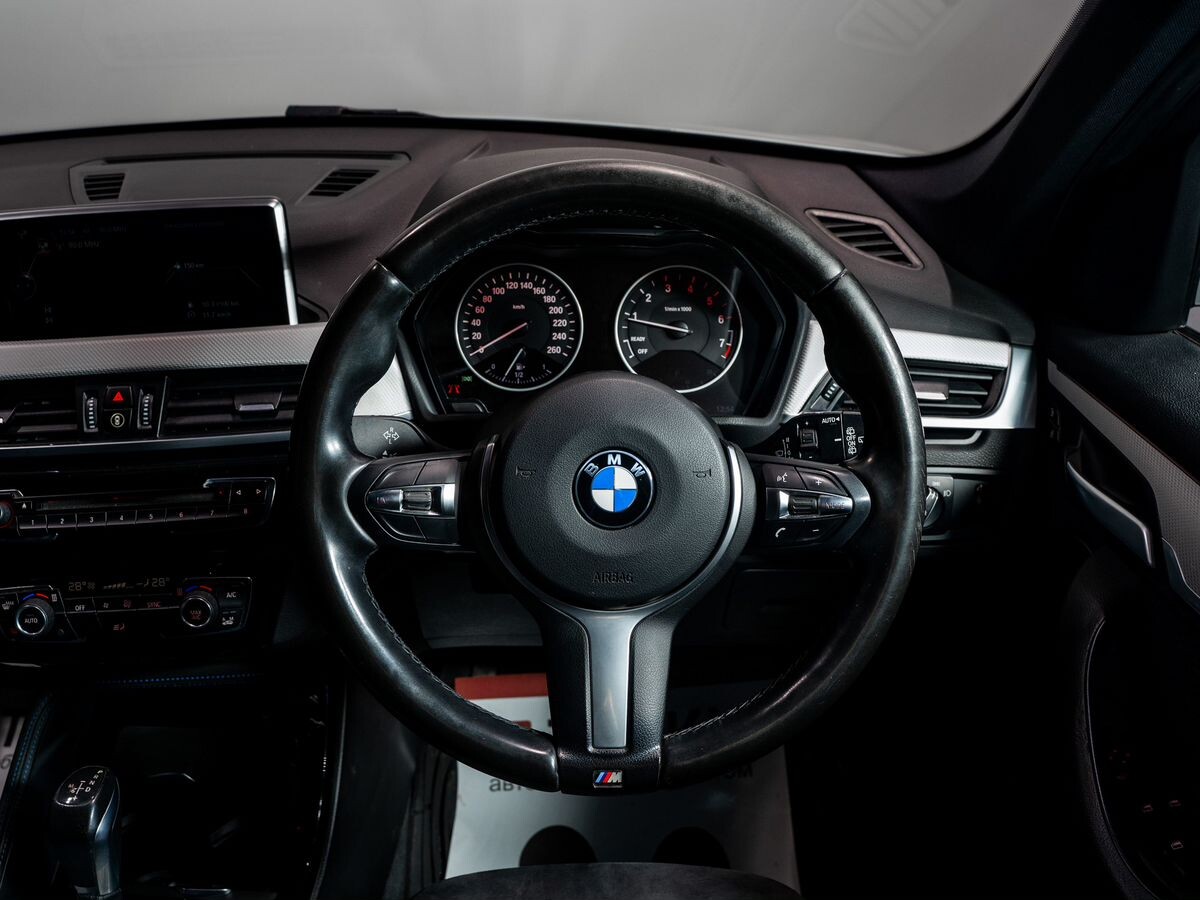 BMW X1 2016 - фото автомобиля