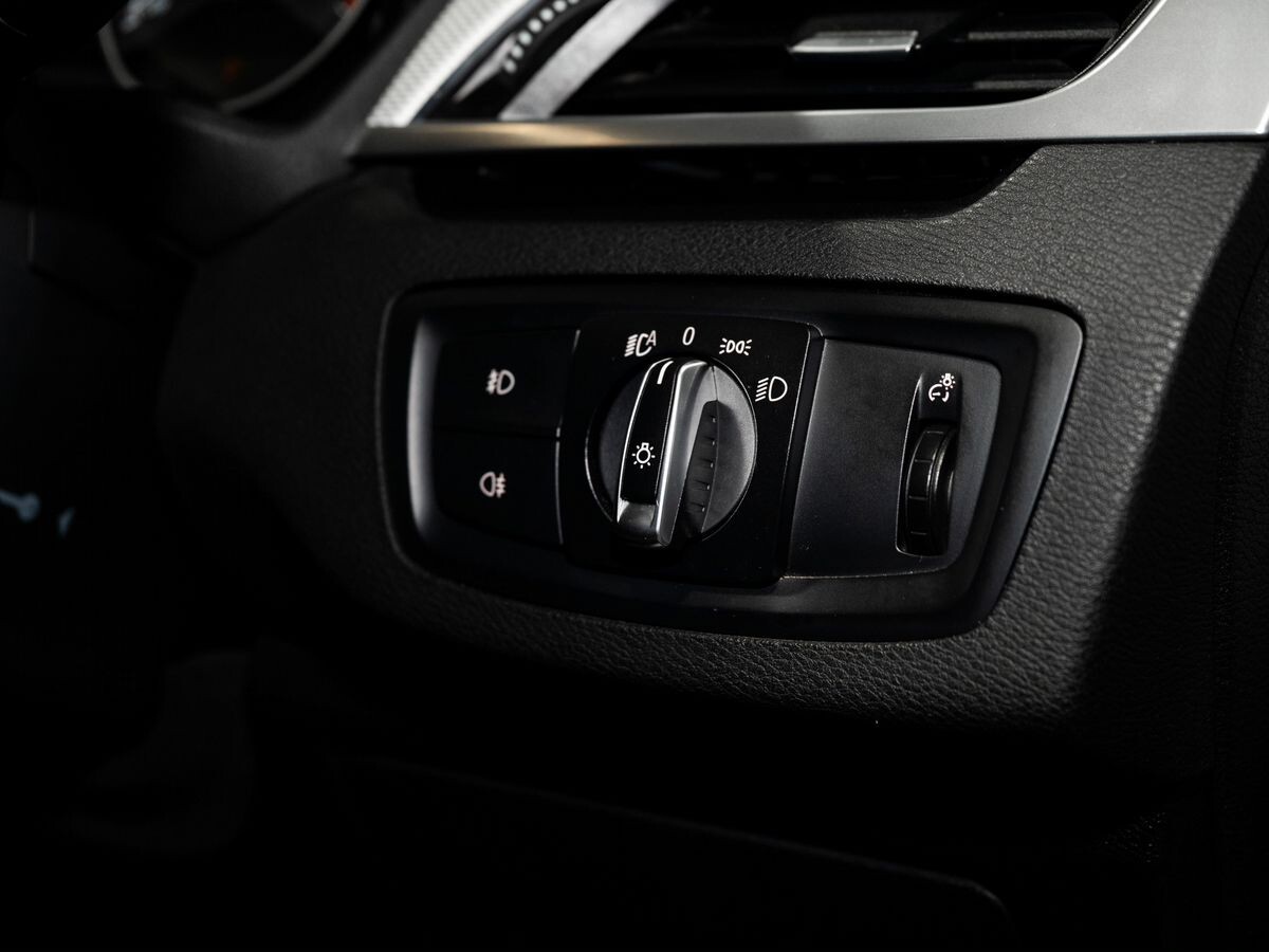 BMW X1 2016 - фото автомобиля