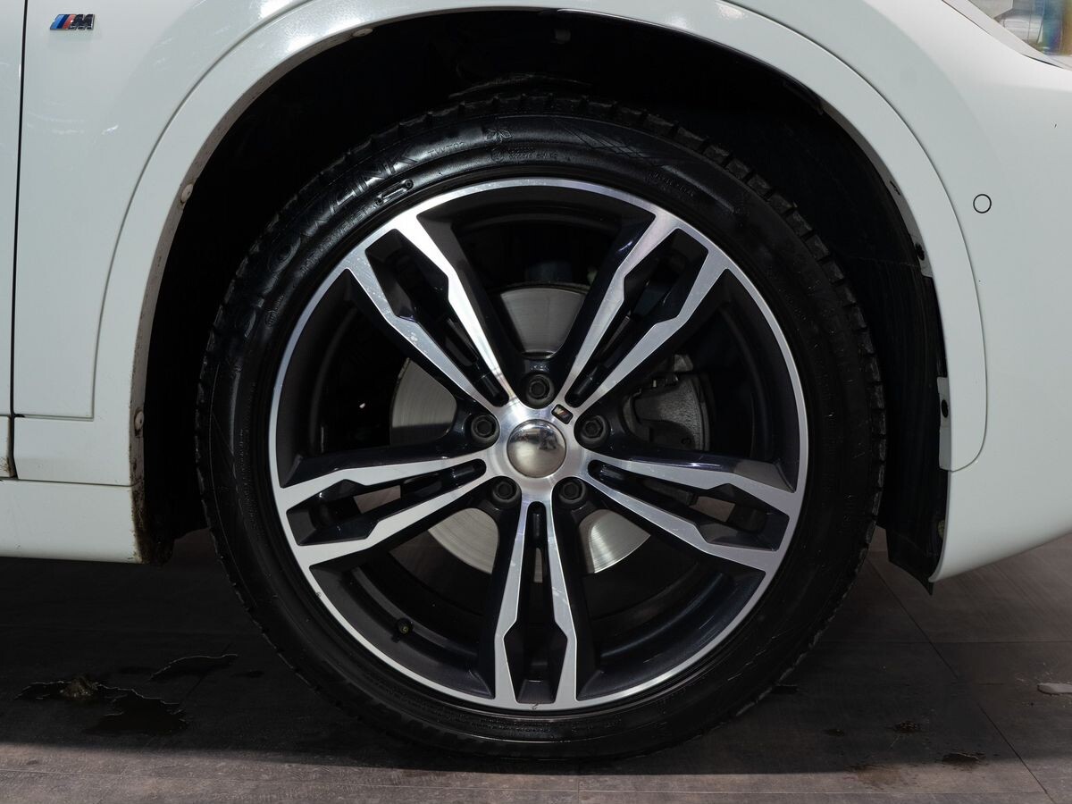 BMW X1 2016 - фото автомобиля