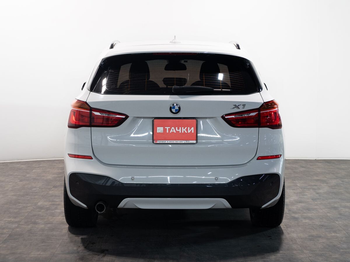 BMW X1 2016 - фото автомобиля