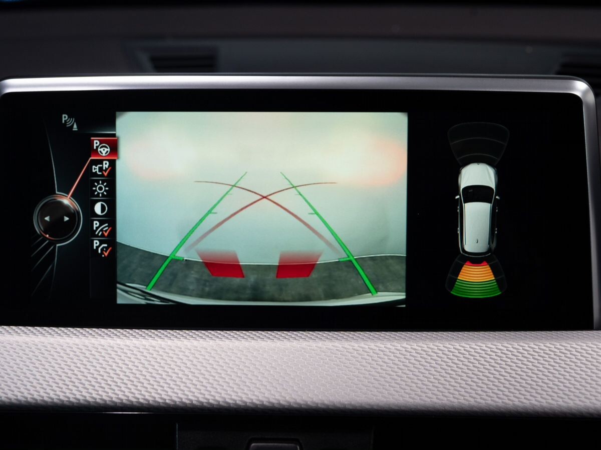 BMW X1 2016 - фото автомобиля