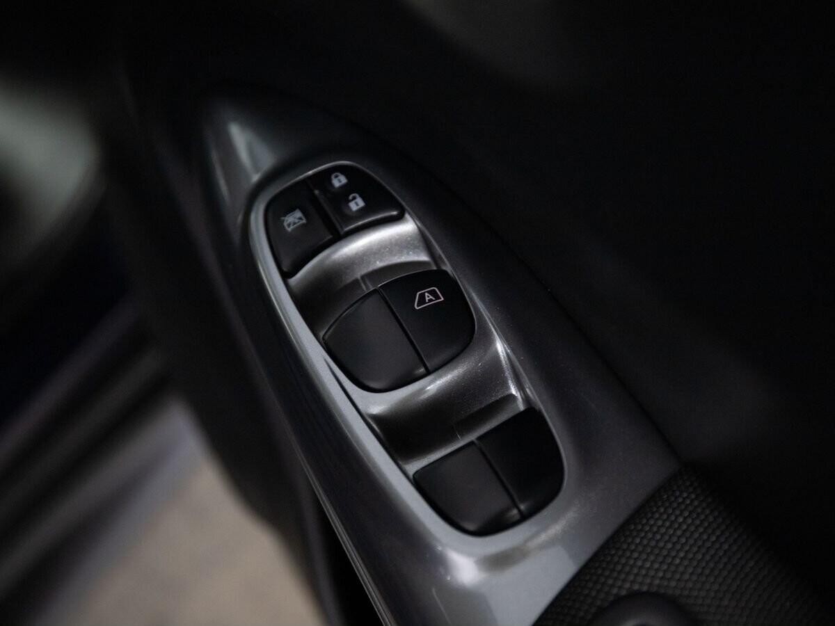 Nissan Juke 2019 - фото автомобиля