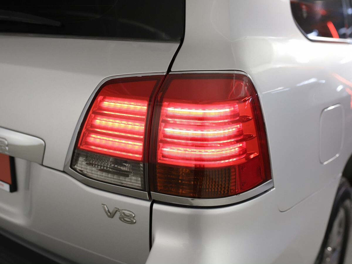 Toyota Land Cruiser 2008 - фото автомобиля