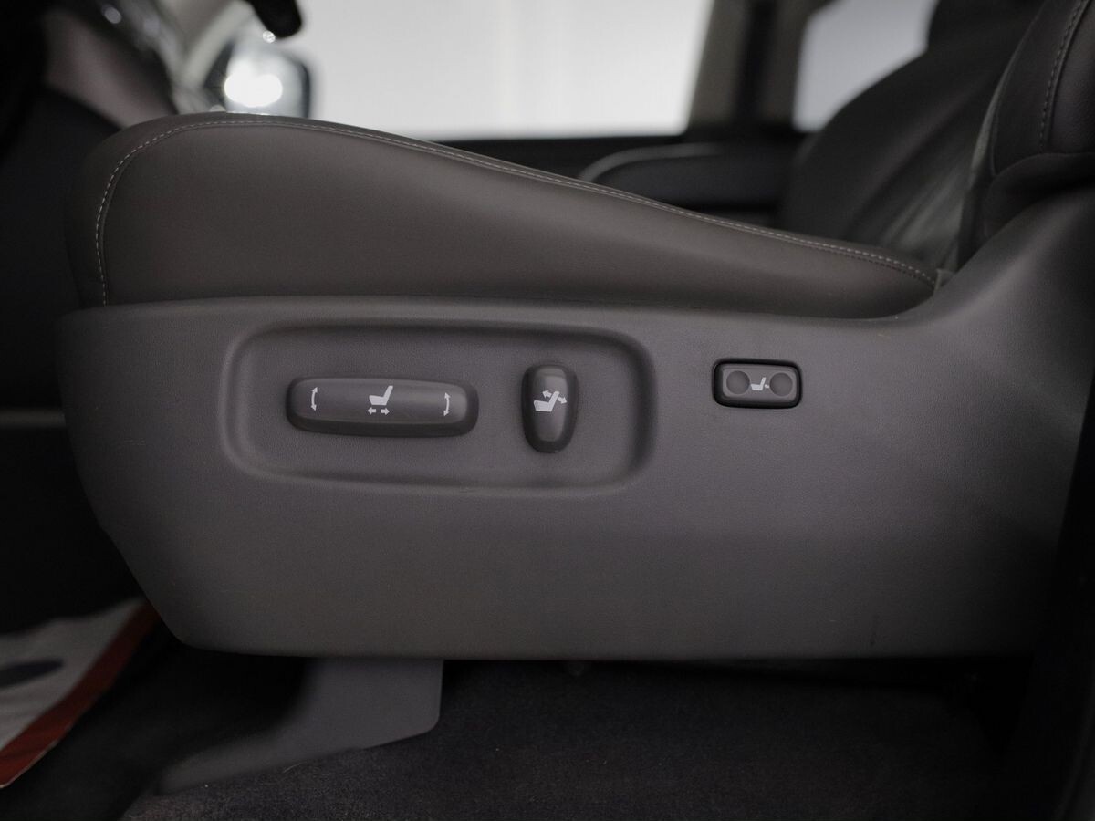 Toyota Land Cruiser 2008 - фото автомобиля