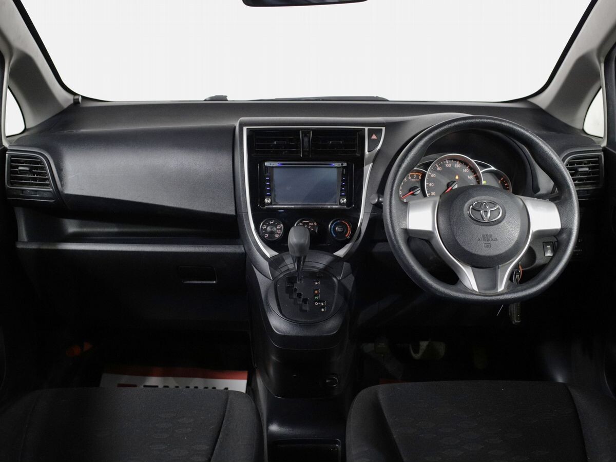 Toyota Ractis 2014 - фото автомобиля