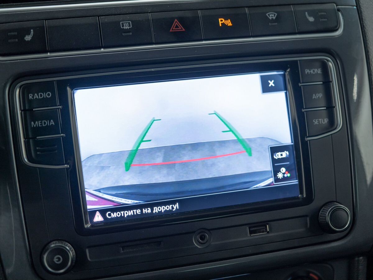 Volkswagen Polo 2020 - фото автомобиля