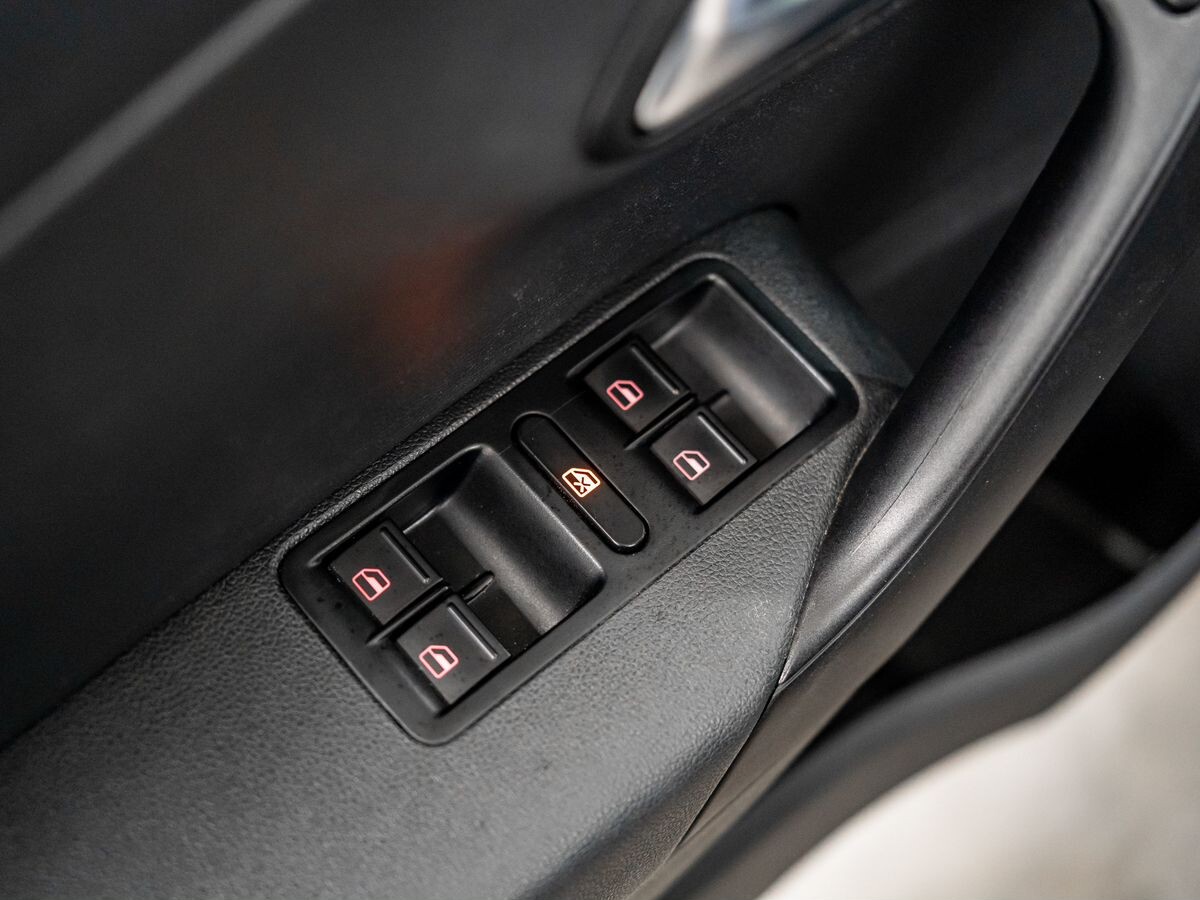 Volkswagen Polo 2020 - фото автомобиля