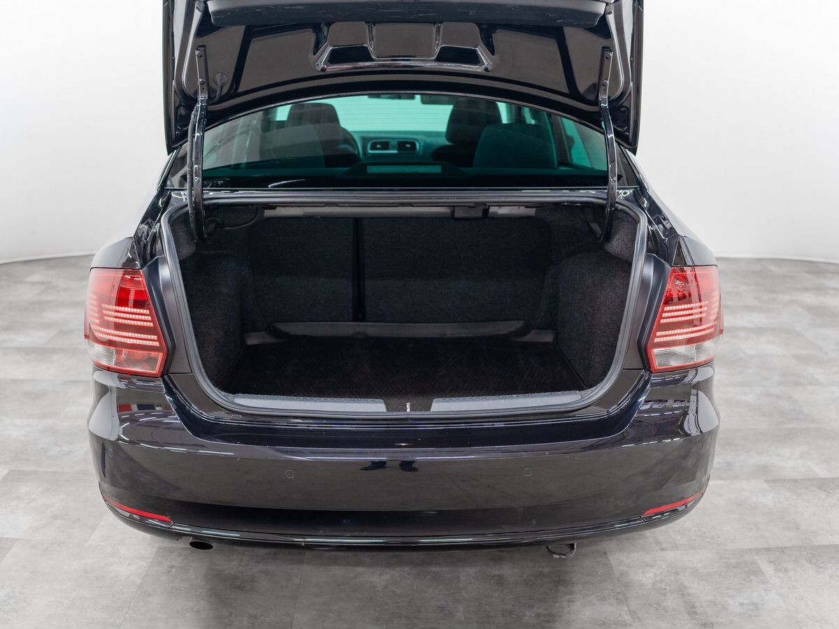 Volkswagen Polo 2020 - фото автомобиля