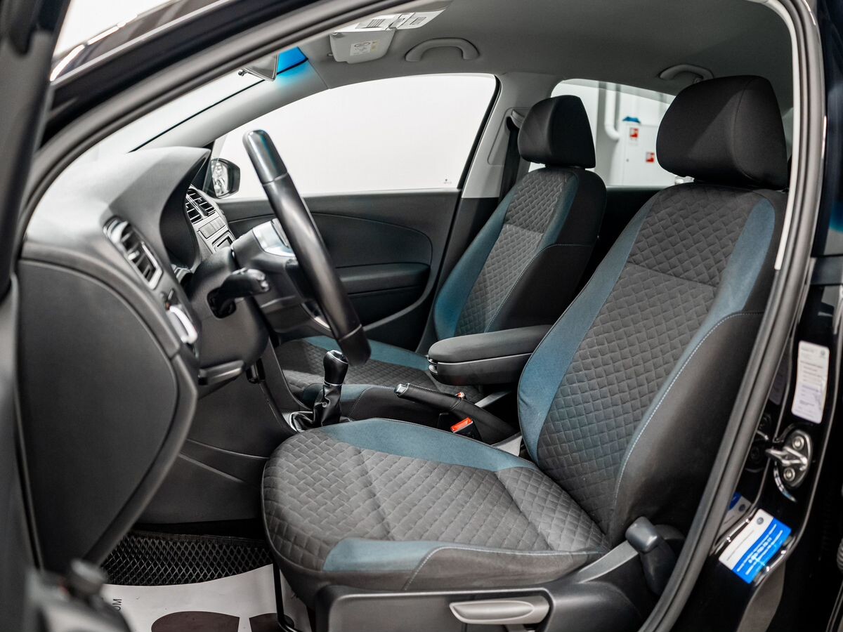 Volkswagen Polo 2020 - фото автомобиля