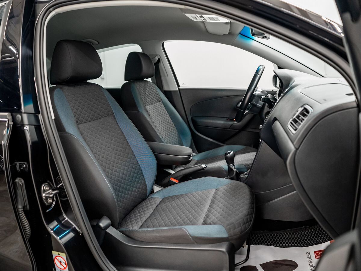 Volkswagen Polo 2020 - фото автомобиля