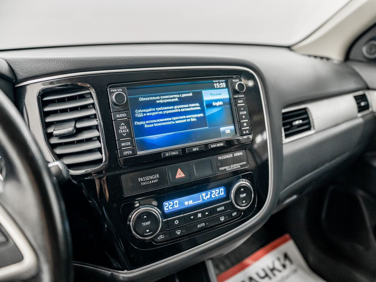 Mitsubishi Outlander 2012 - фото автомобиля