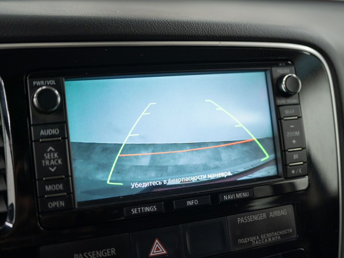 Mitsubishi Outlander 2012 - фото автомобиля