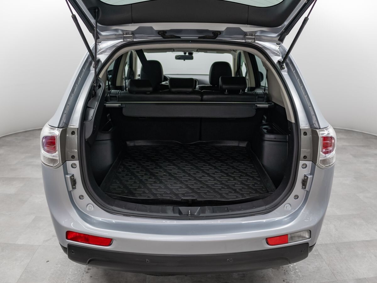 Mitsubishi Outlander 2012 - фото автомобиля