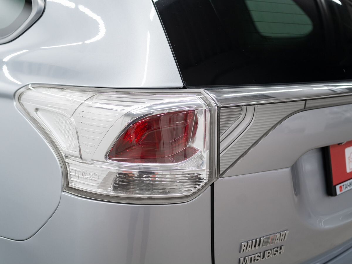 Mitsubishi Outlander 2012 - фото автомобиля