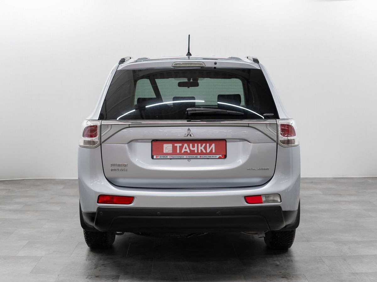 Mitsubishi Outlander 2012 - фото автомобиля