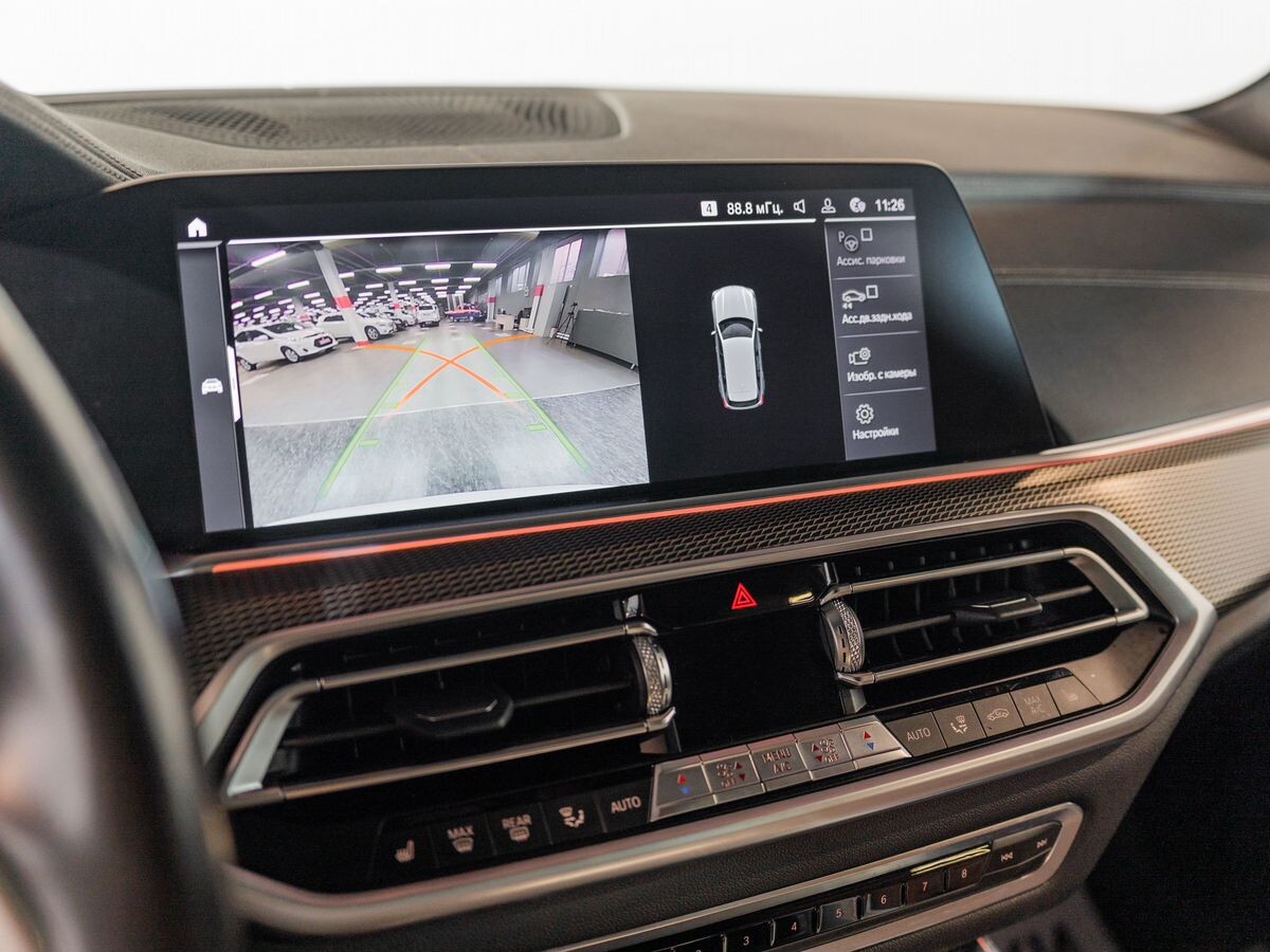 BMW X5 2019 - фото автомобиля