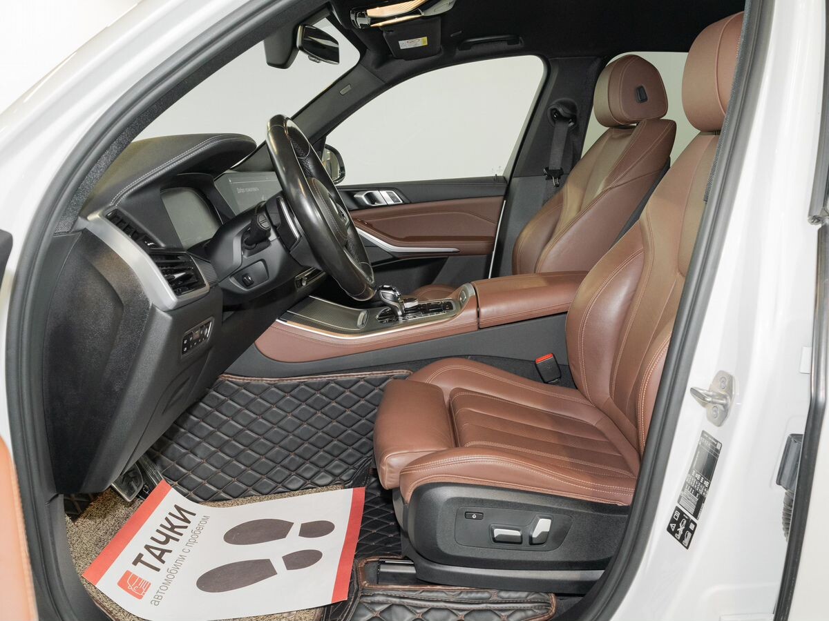 BMW X5 2019 - фото автомобиля