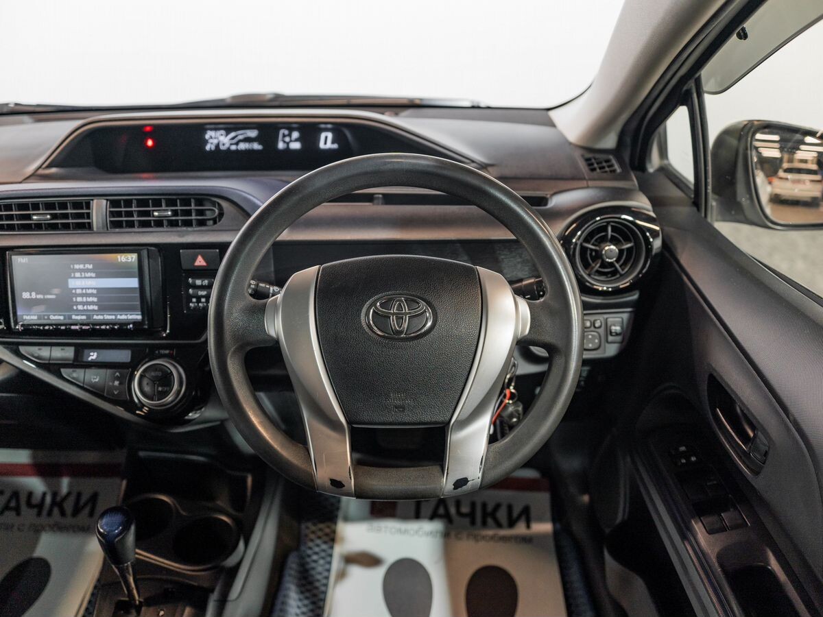 Toyota Aqua 2016 - фото автомобиля