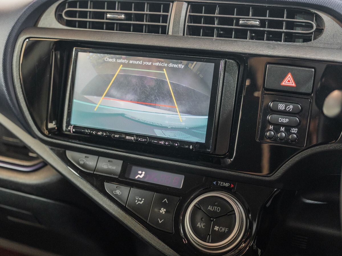 Toyota Aqua 2016 - фото автомобиля