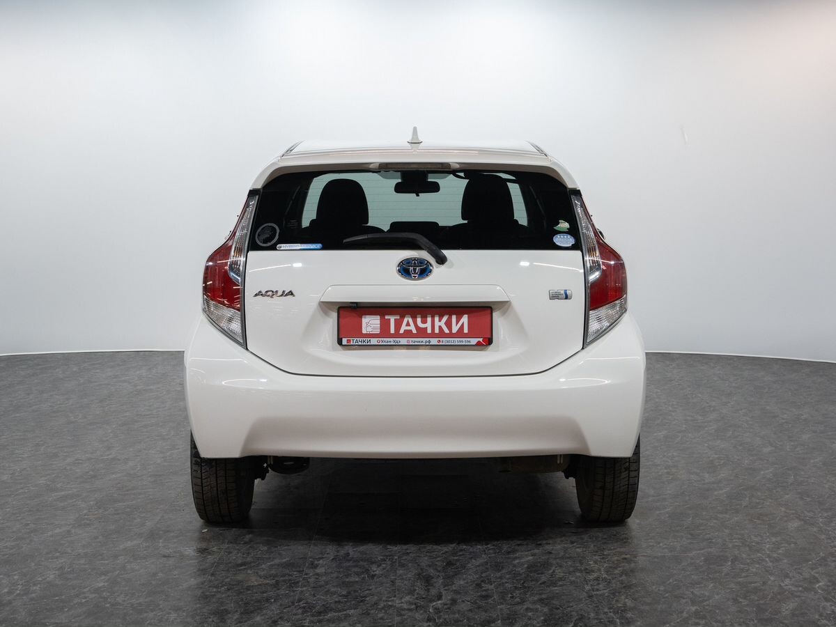 Toyota Aqua 2016 - фото автомобиля