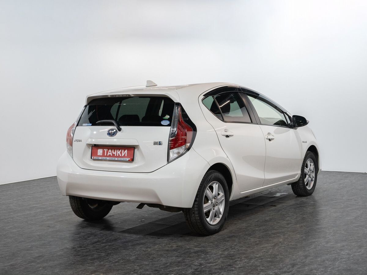 Toyota Aqua 2016 - фото автомобиля