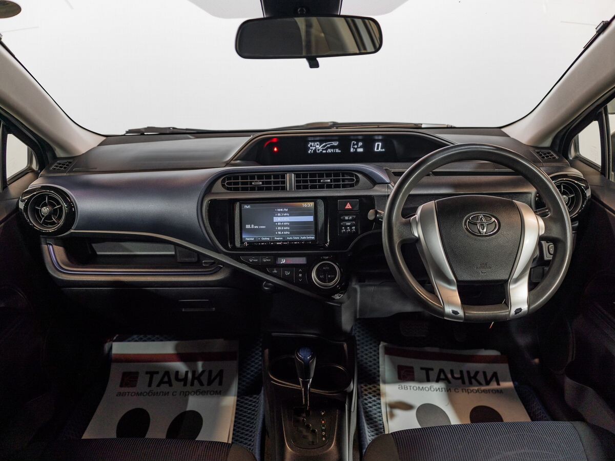 Toyota Aqua 2016 - фото автомобиля