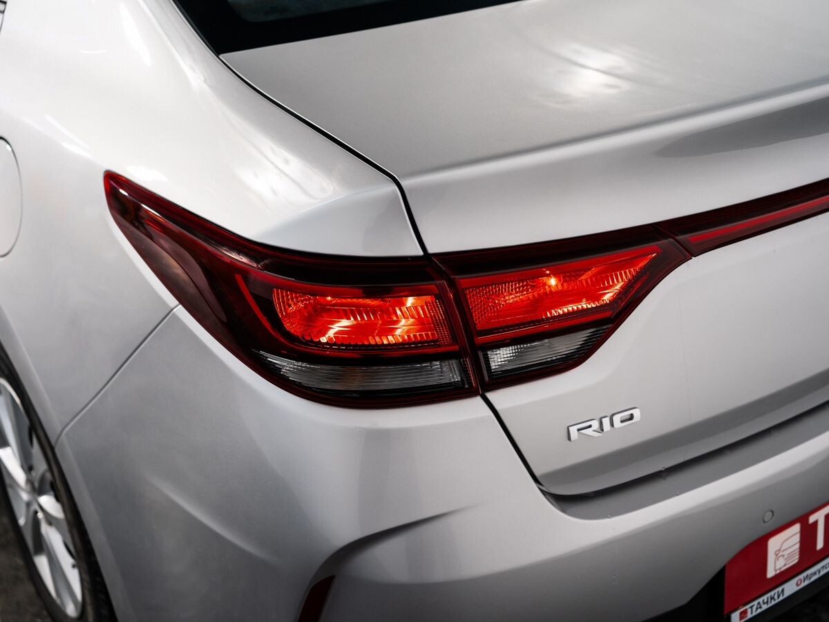 Kia Rio 2020 - фото автомобиля