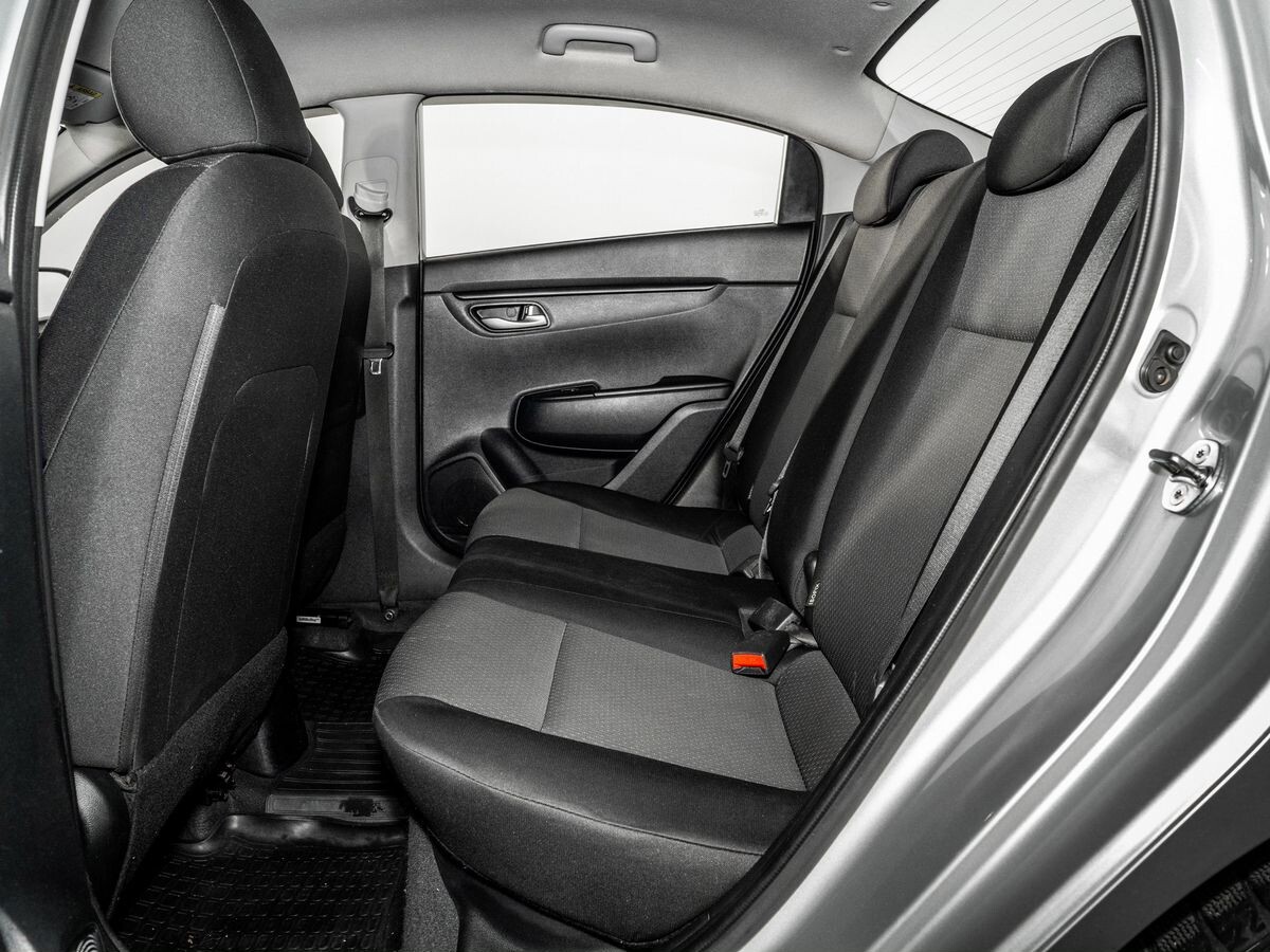 Kia Rio 2020 - фото автомобиля