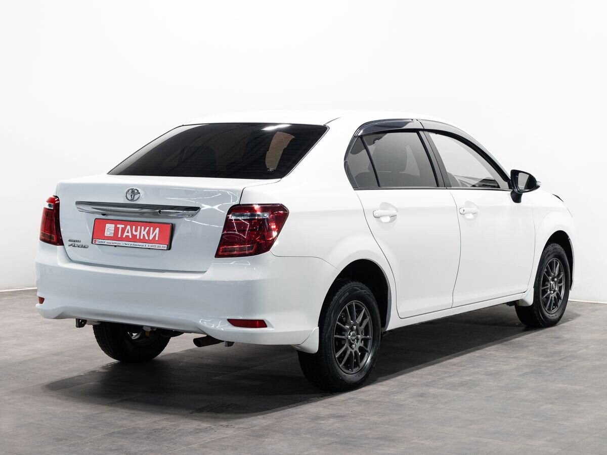 Toyota Corolla 2017 - фото автомобиля