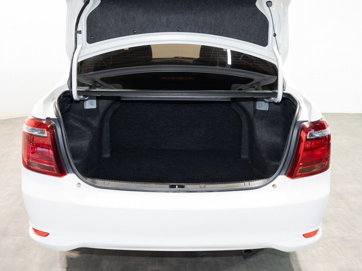 Toyota Corolla 2017 - фото автомобиля