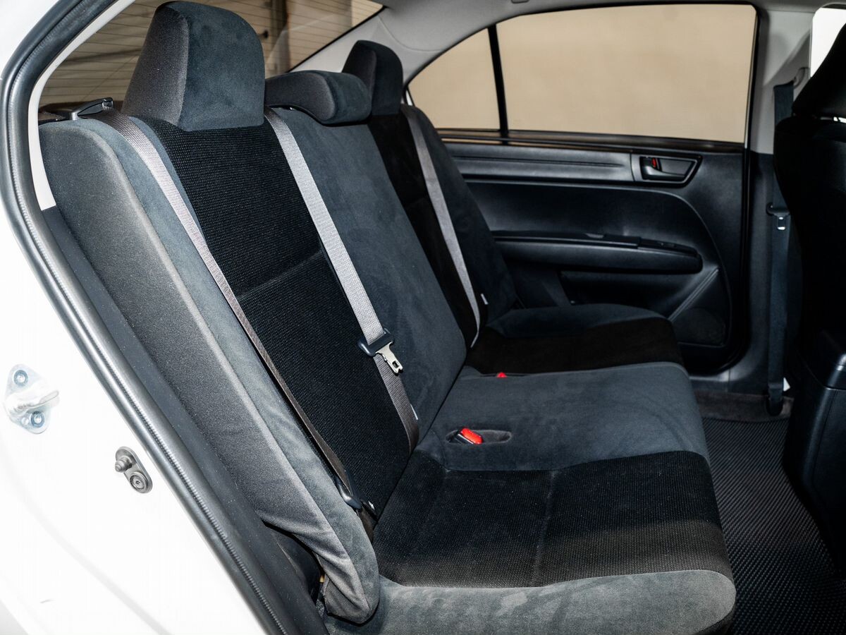 Toyota Corolla 2017 - фото автомобиля