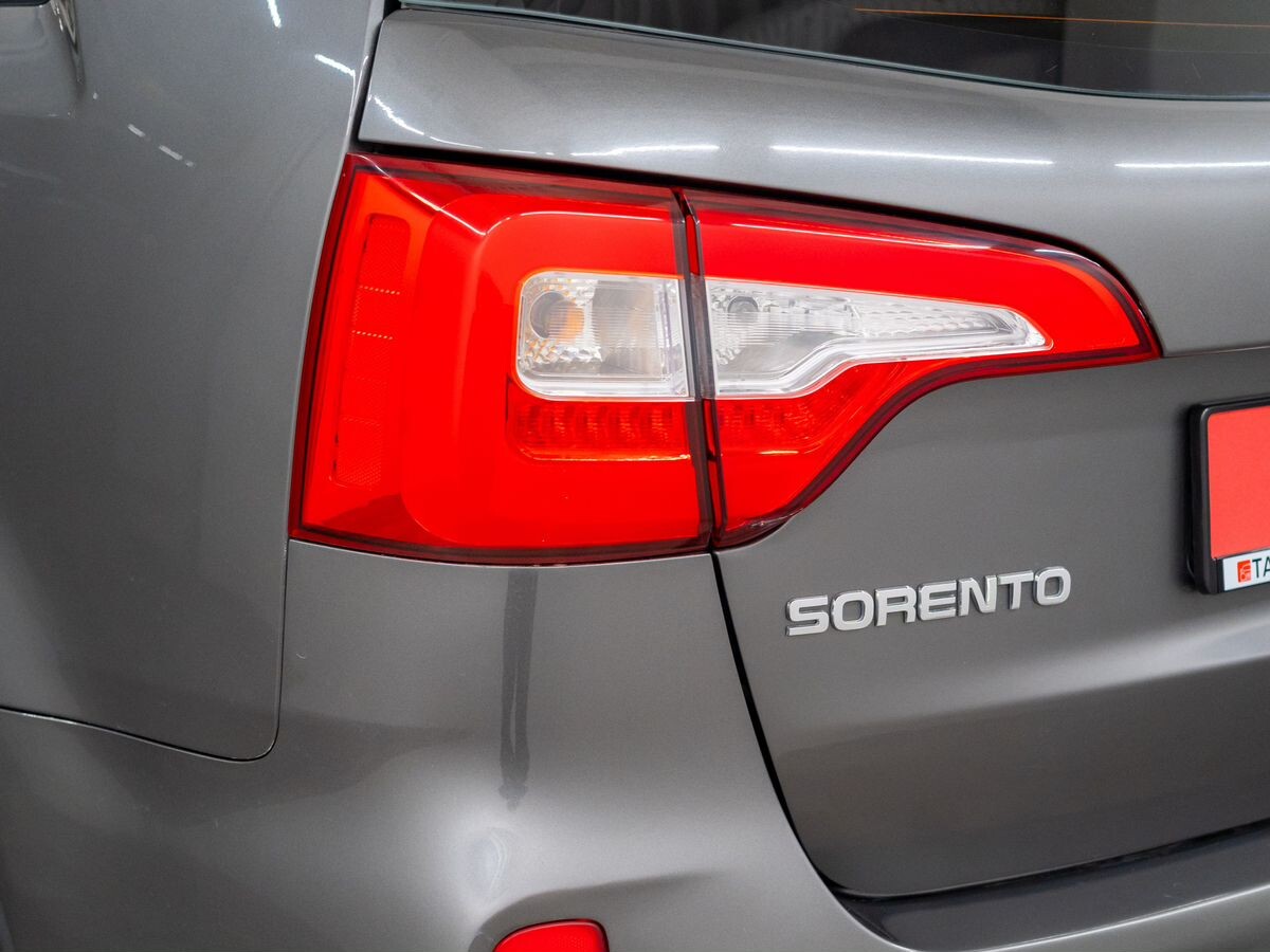 Kia Sorento 2013 - фото автомобиля